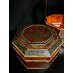 Lacquered wood octagonal food container-7324