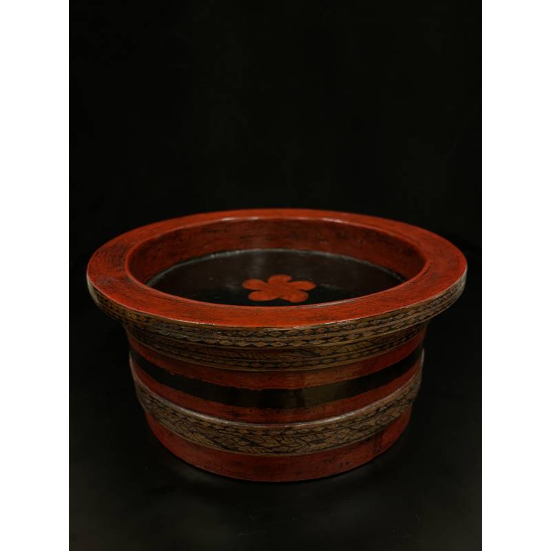 Red lacquer palm wood nut box with a tray cover- Lac2352