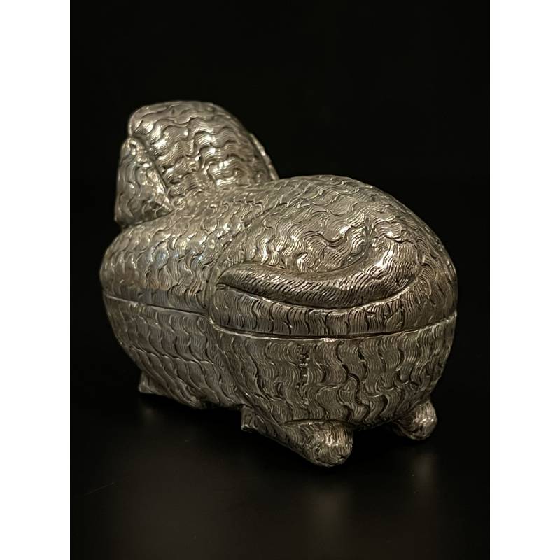 Silver lime box in a dog shape- Ms3802