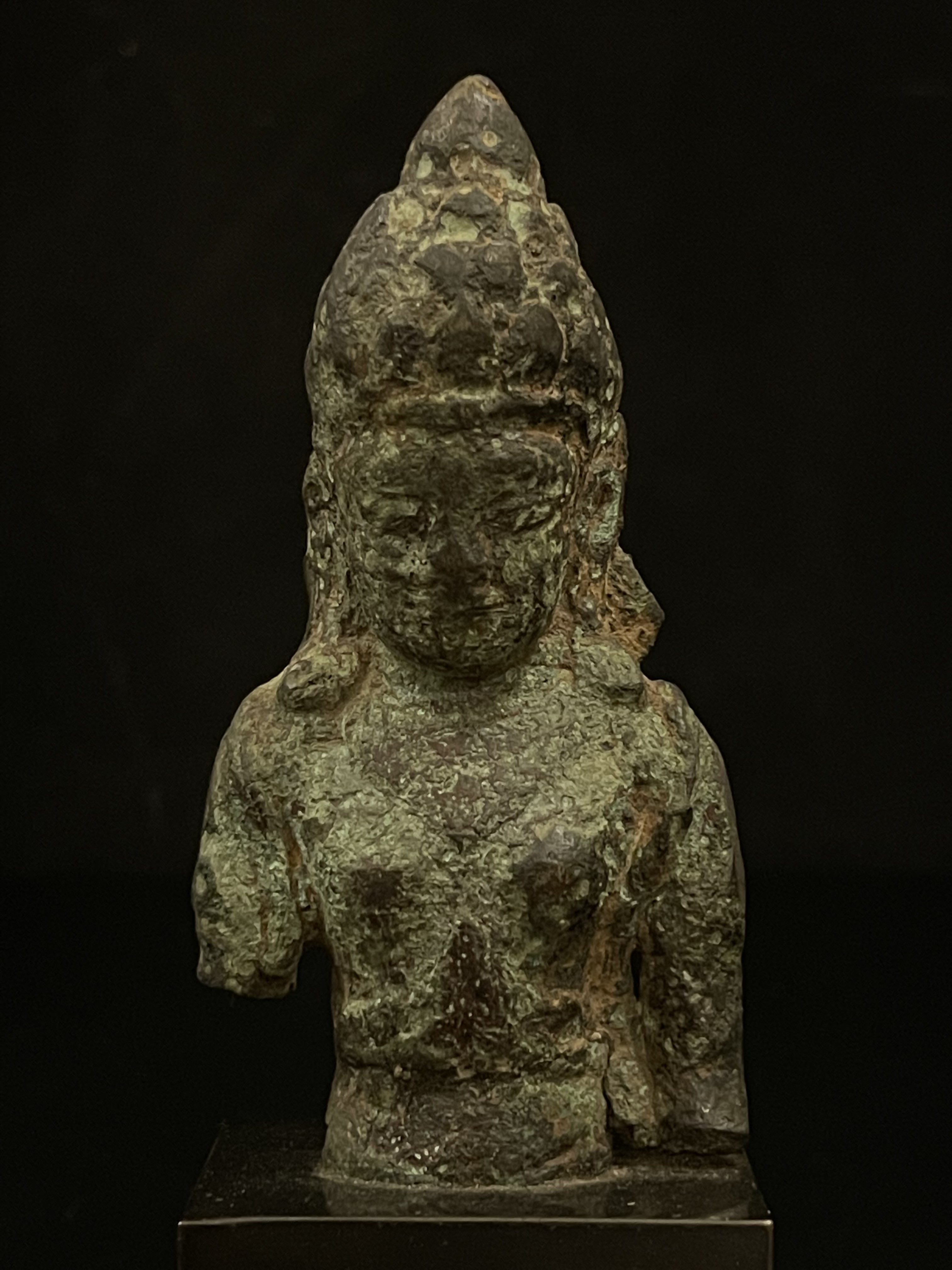 Green patina bronze bust of Buddha- 3899