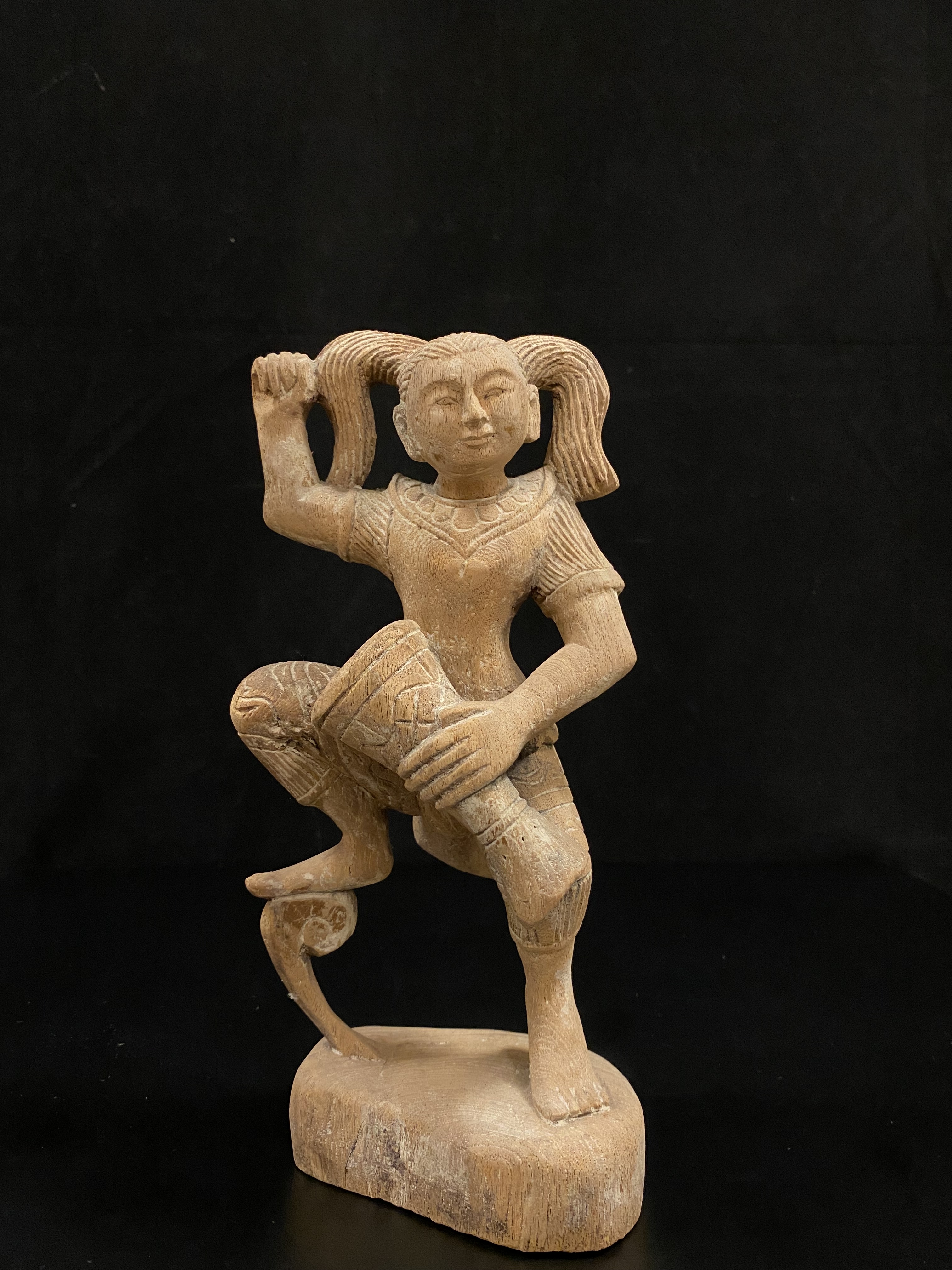 Raw wood standing lady musician instrument- 6454