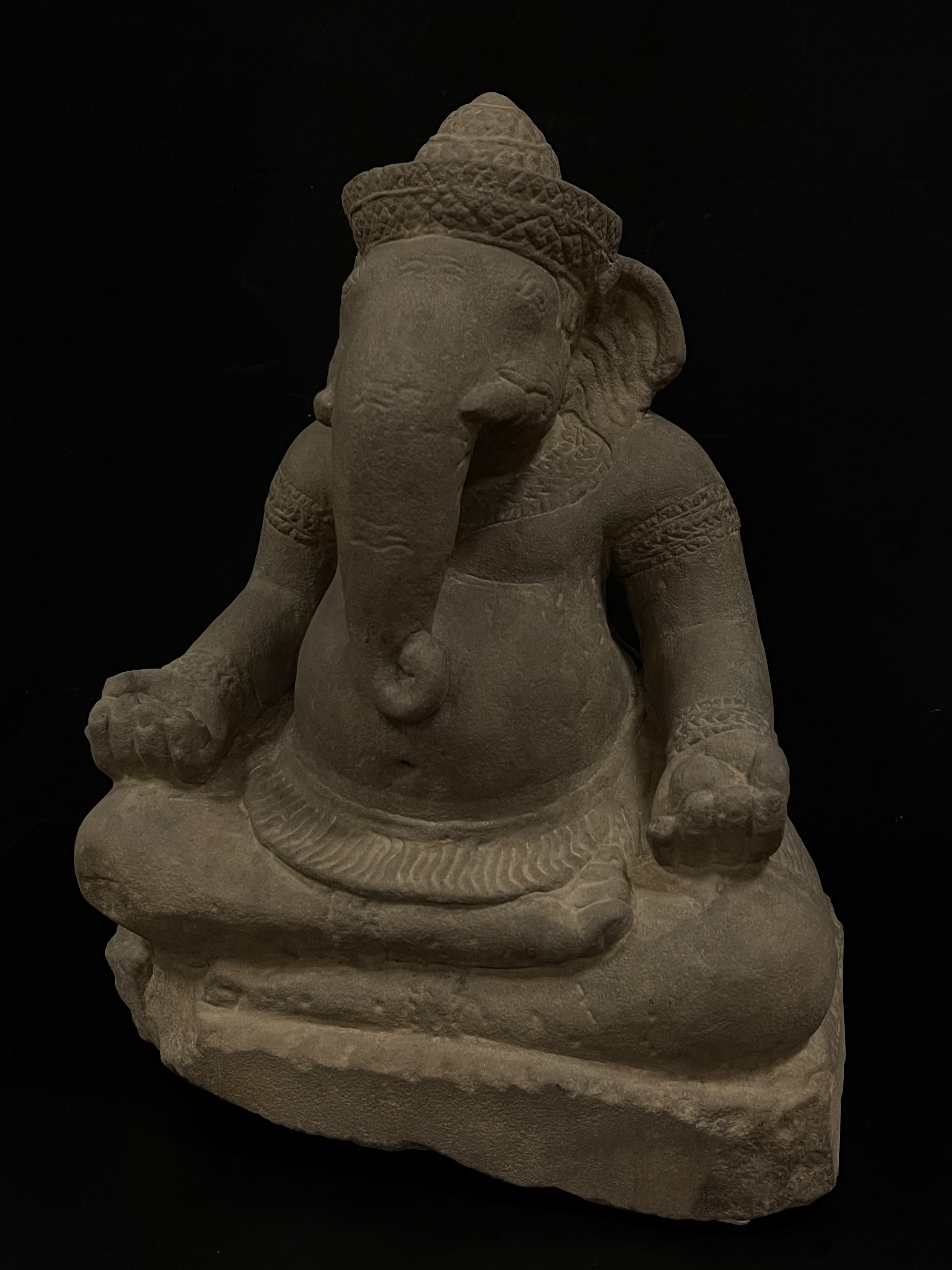 Hardstone seated Ganesh- 6908