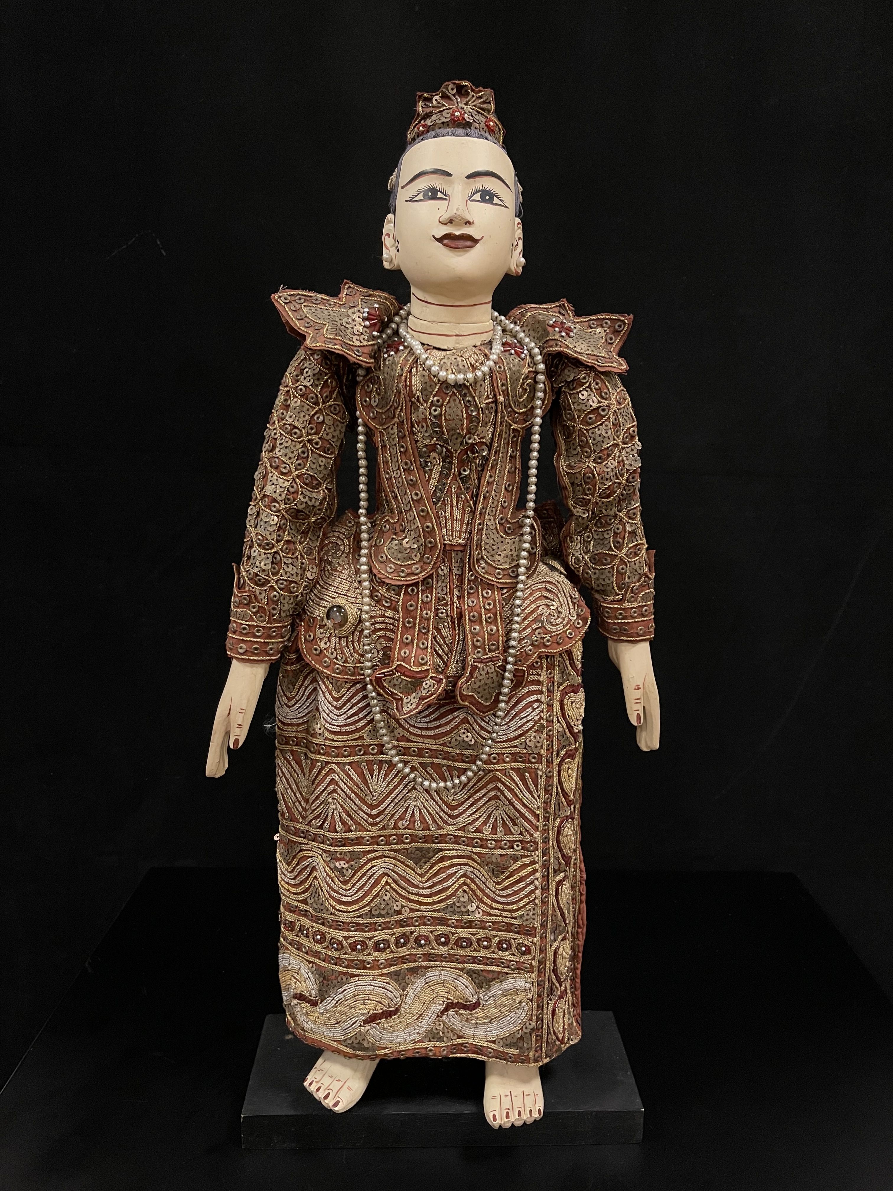 Old female Burmese puppet with embroiled clothes- ms15950B