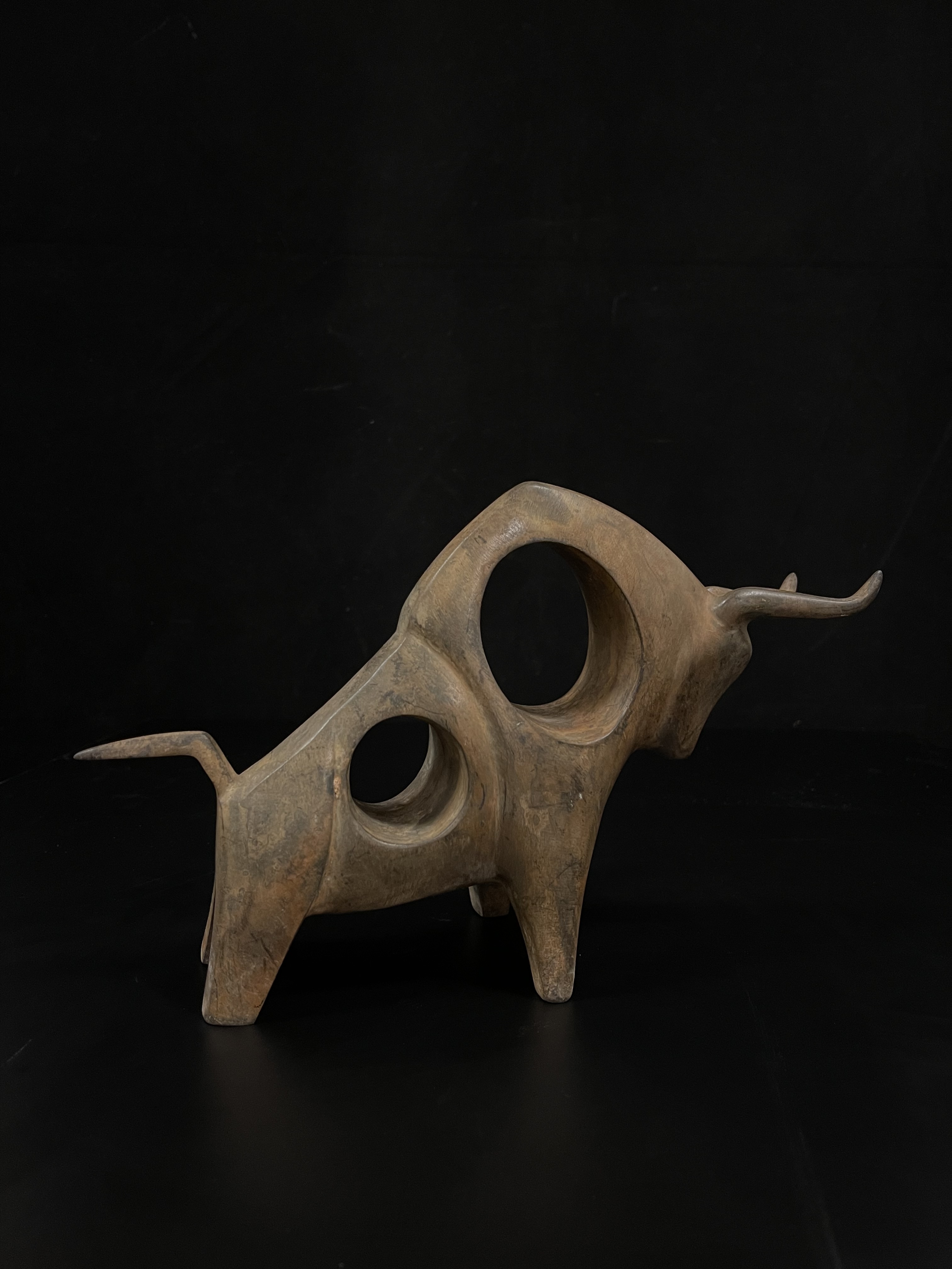 Bronze Bull with holes design- Ms12251